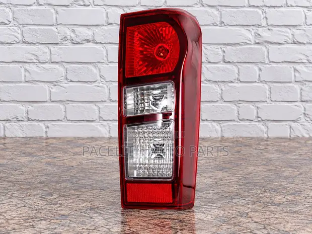 Isuzu D-Max Tail Lamp (2012-2015) - 1