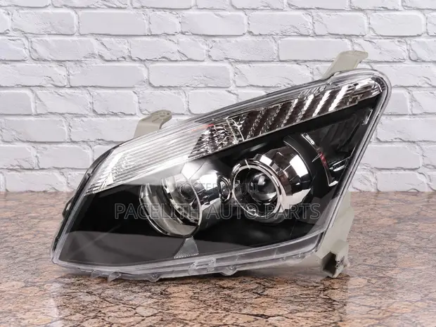 Isuzu D-Max 2013-2015 Smoked Headlights - 1