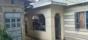 Nyumba ya Kisasa ya Vyumba 3 Iliyojengwa na Samani, Judah, Kenyatta Road