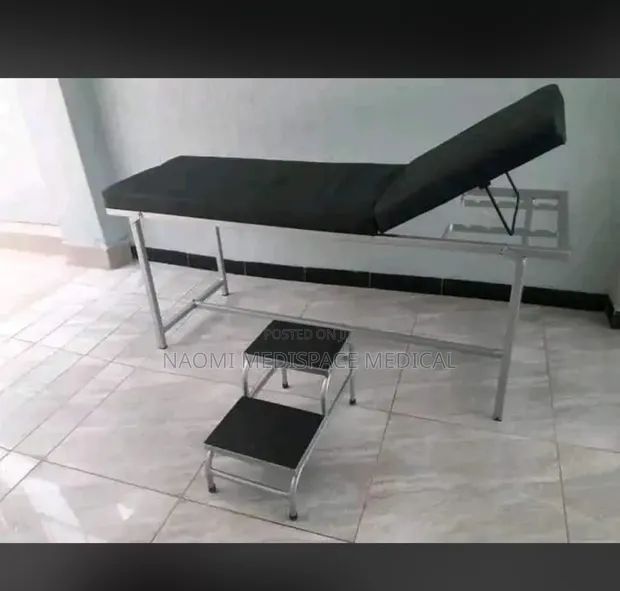 Durable Local Examination Couch with Strong Metal Frame - 1
