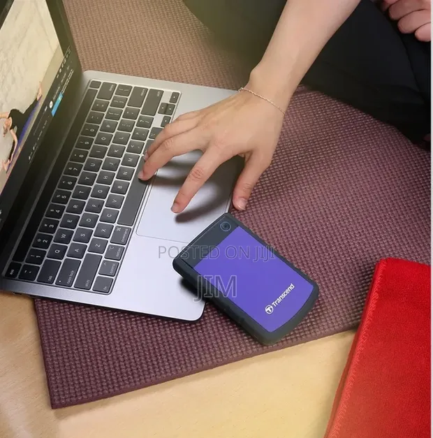 Transcend 2TB StoreJet 25H3 Rugged Portable HDD - 1