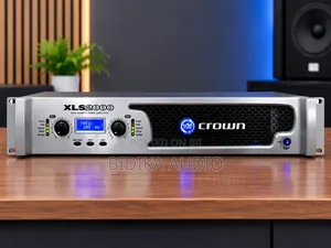 Crown XLS2000 Amplifier