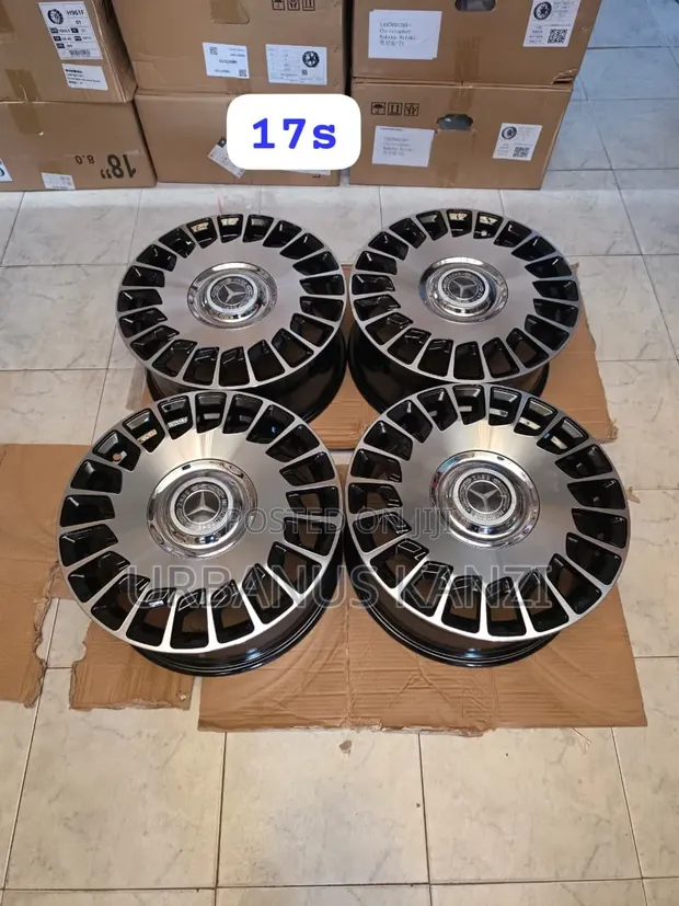 Mercedes-Benz E200 17 Inch Alloy Wheels - 1