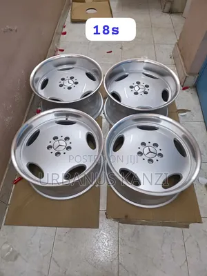 Magurudumu ya Alloy ya Monoblock 18 Inch kwa Mercedes-Benz C200