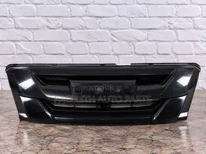 Grille ya Isuzu D-Max 2016-2018 Nyeusi