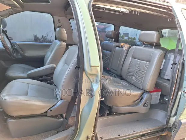 Toyota TownAce 1996 Green Minivan - 1