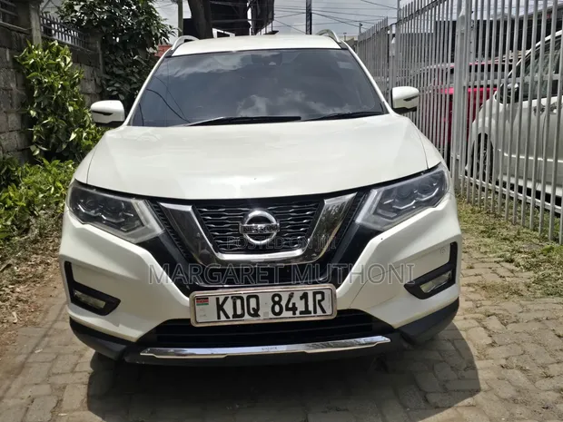 Nissan X-Trail 2017 White - 1