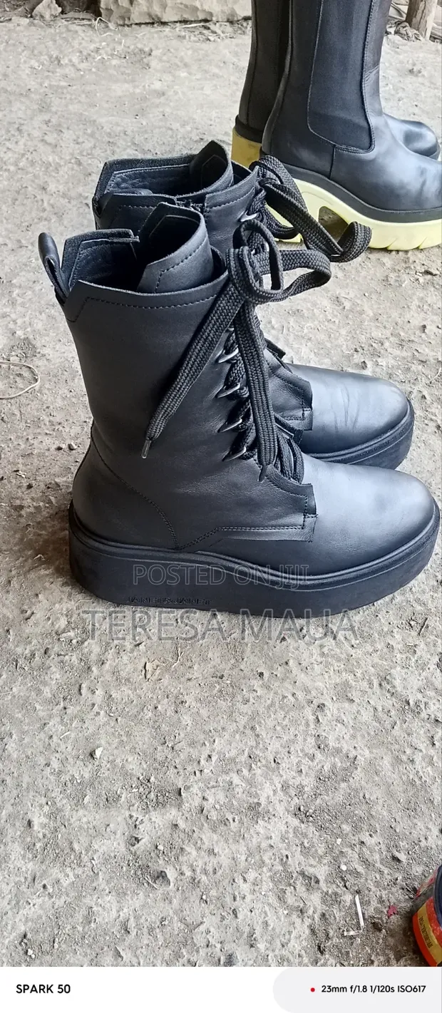 La Mabuti ya Kike - Nyeusi Ngozi Size 38 - 1