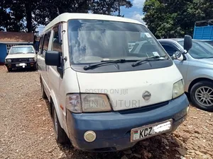 Nissan Vanette 2013 White