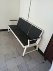 Kiti cha Mgeni cha Kisasa cha Viti 3 - Nyeusi na Nyeupe - 1