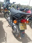 TVS HLX Plus ES 2021 Black - 5