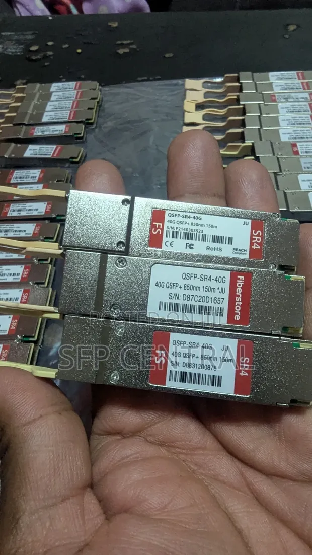 FS QSFP-40G SR4 850nm kwa Juniper 150m - 1