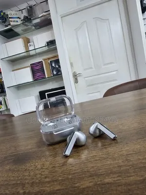 Samsung Galaxy Buds 3 Pro - Nyeupe