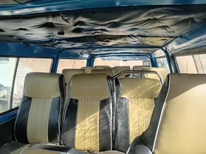 Toyota HiAce 2005 White