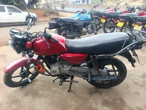Bajaj Boxer 150 UG 2024 Nyekundu