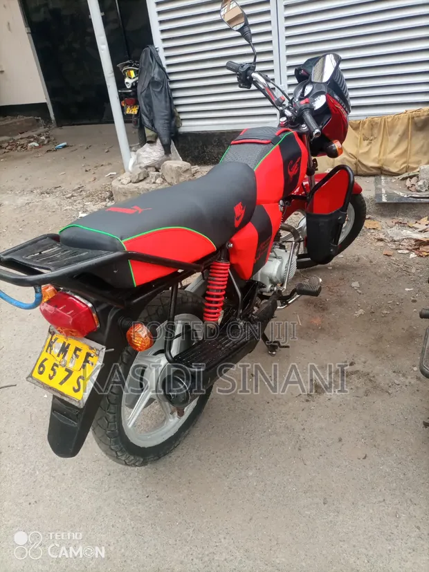 TVS HLX Plus ES 2022 Red - 1