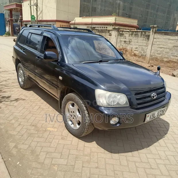 Toyota Kluger 2005 Nyeusi - 1