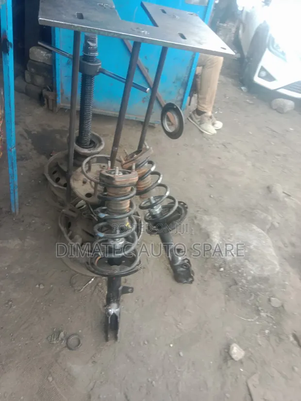 Toyota Harrier Rear Complete Shock (Used) - 1