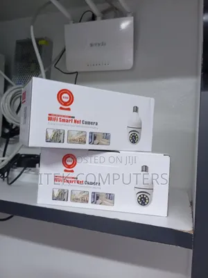 Kamera ya CCTV ya Bulb ya V380Pro Ndani/Nje