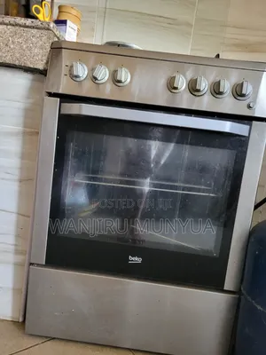 Beko Cooker Imetumika Kidogo - 3 Gas + 1 Umeme