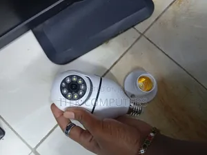 Kamera ya Usalama ya Balbu ya V380 kwa Ufuatiliaji Rahisi