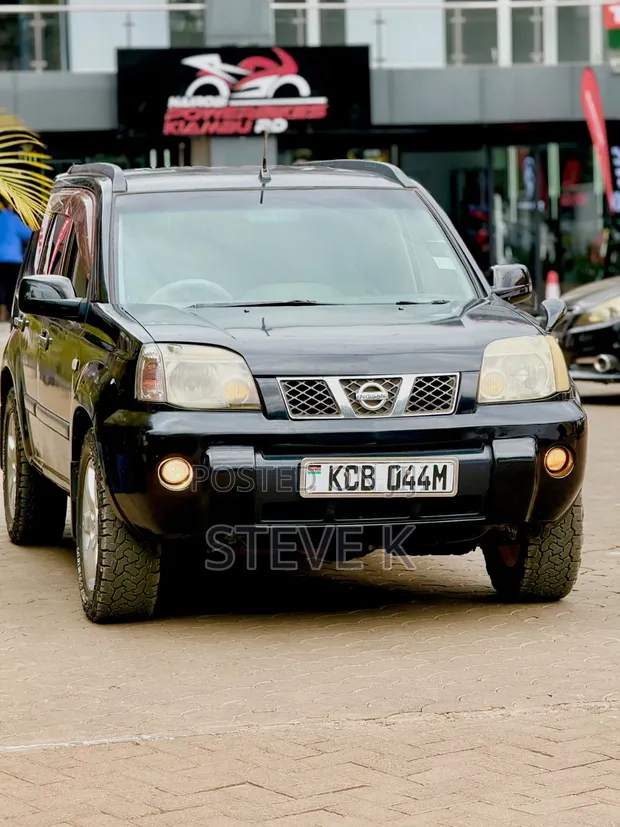 Nissan X-Trail 2.0 SUV 2007 Black - 1