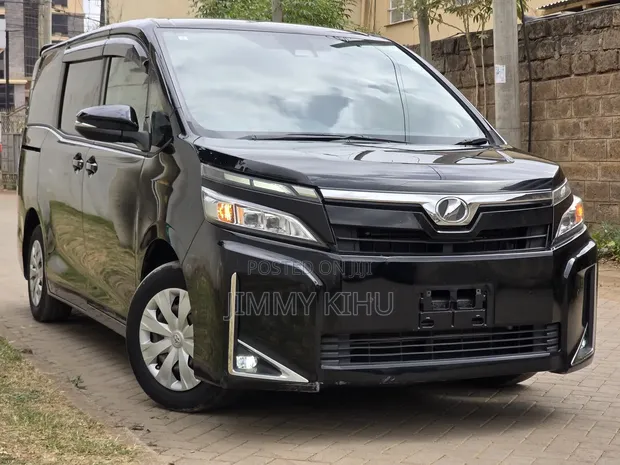 Toyota Voxy ZS Kirameki II 8-Seater 2019 Black - 1