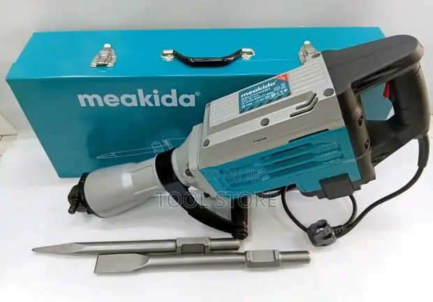 Makita 2200W Heavy-Duty Concrete Breaker - 1