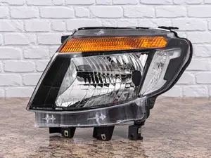 Casps za Head Lamp za Ford Ranger T6 (2012-2014) Zilizofunikwa