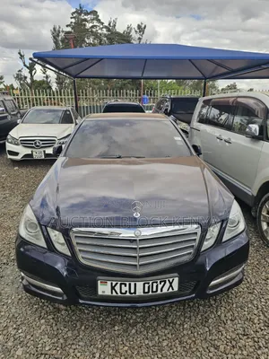 Mercedes-Benz E200 2012