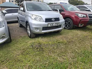 Toyota Rush 1.5 RWD 2014 Silver
