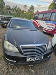 Mercedes-Benz S-Class 2012 Nyeusi - 2