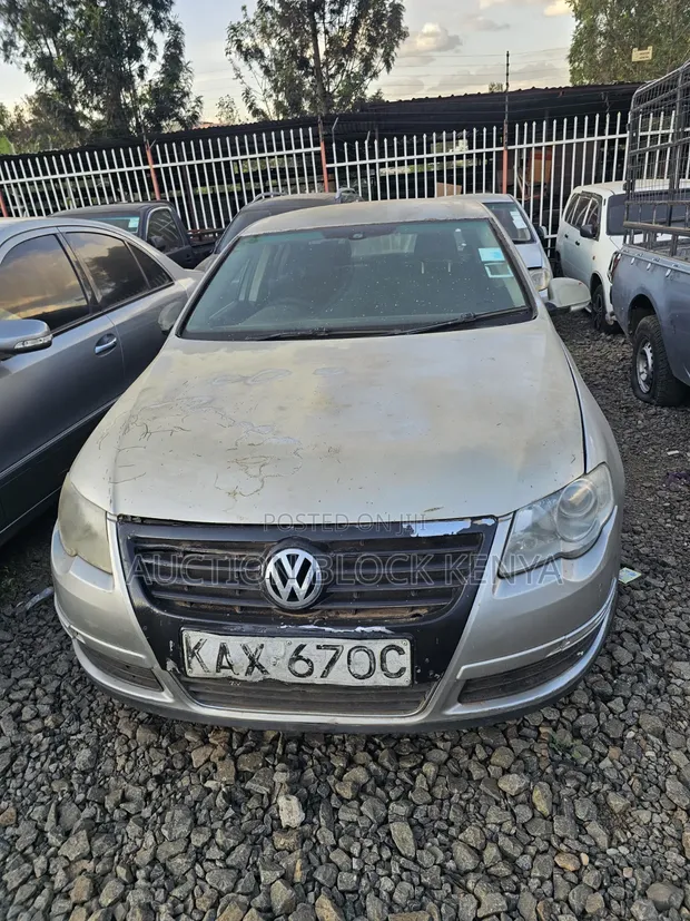 Volkswagen Passat 2.0 FSI Comfortline 2006 - 1