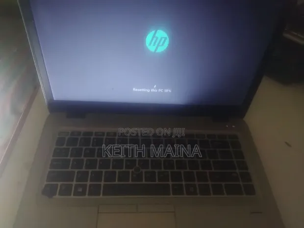 Working Laptop with Disconnected Keyboard - i5, 8GB RAM - 1