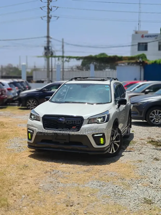 Subaru Forester 2019 White - 1