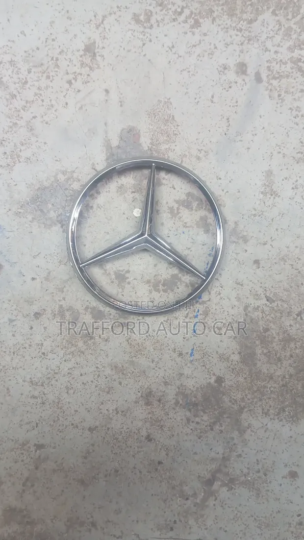 Mercedes-Benz Rear Boot Emblem - 1