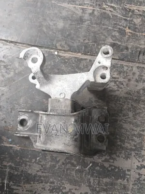 Nissan Serena/Lafesta MR20/MR25 Engine Mounting (Iliyo tumika)