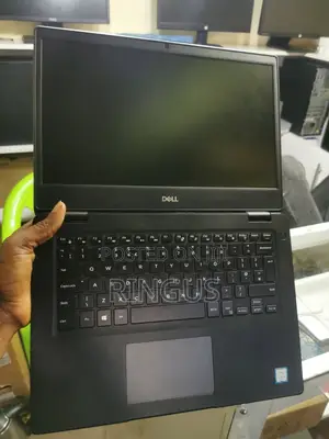 Laptop Dell Latitude 3400: Core i5, 8GB RAM, 256GB SSD