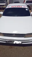 Toyota Corolla 1999 White - 1
