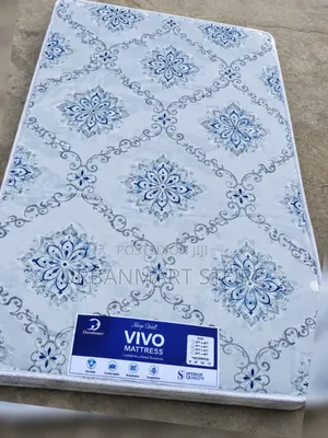Brand New 4x6 Memory Foam Mattress Topper na Kingo Zilizofungwa
