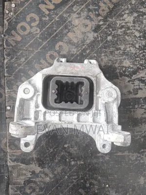 Nissan Note HR12 Gearbox Mounting
