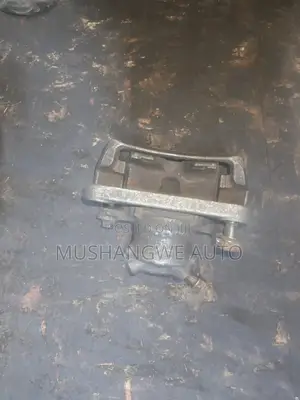 Brake Calipers za Mbele za Mitsubishi Lancer (Kushoto & Kulia)