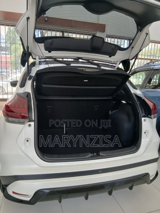 Nissan Kicks 2019 White - 1