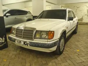 Mercedes-Benz 200 1987 Nyeupe