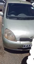 Toyota Vitz 2000 Fedha - 2