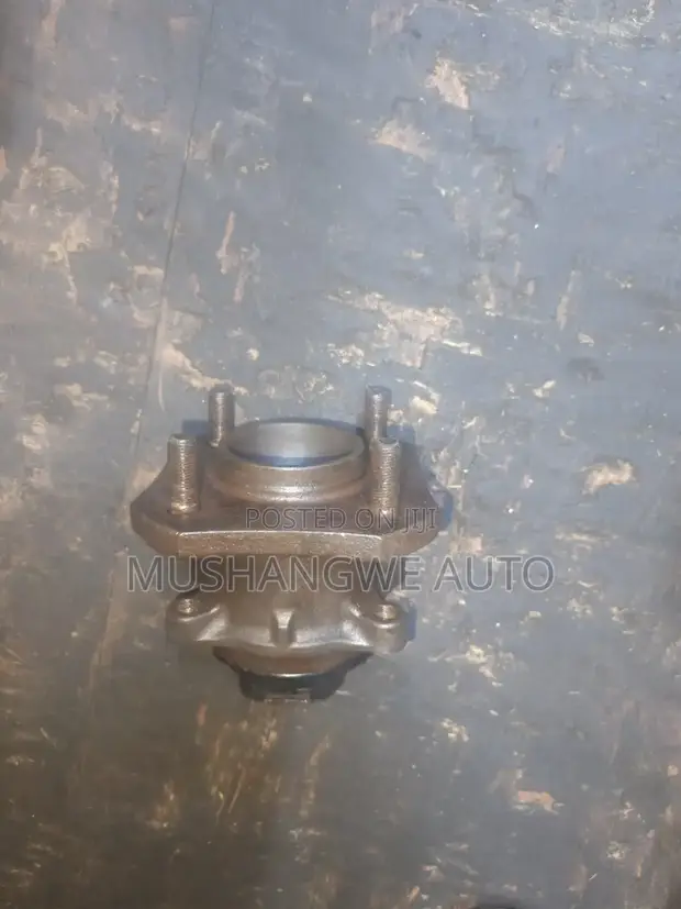 Nissan NV200 Rear Hub Bearing (Used, Ex-Japan) - 1