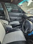 Nissan Sunny 2002 White - 2