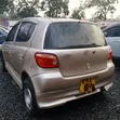 Toyota Vitz 2000 Dhahabu - 3