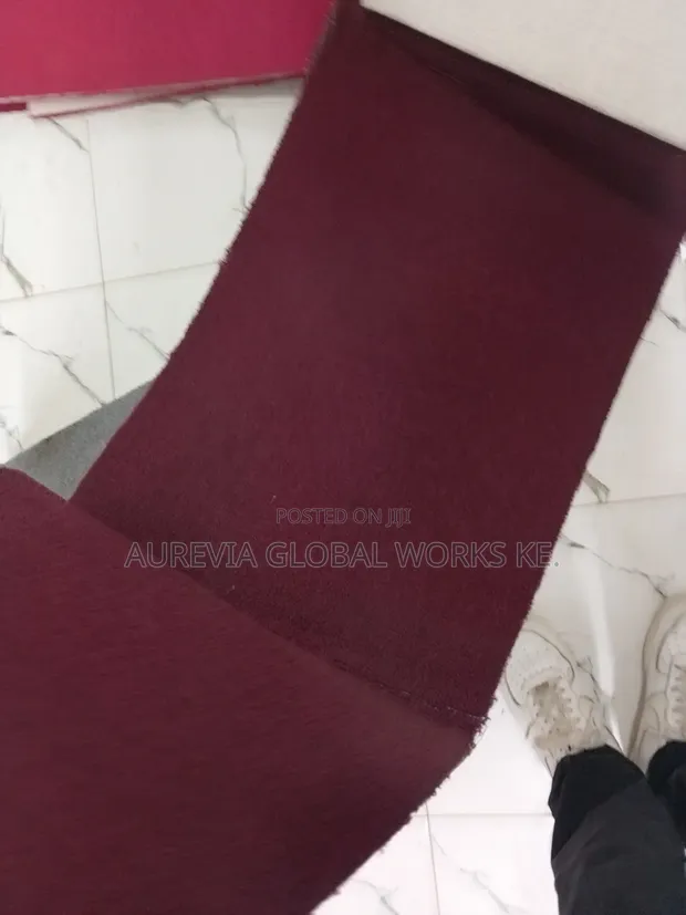 Carpet ya Ukutani Nzuri ya Aurevia Global Works KE - 1