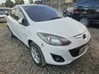 Mazda Demio 2012 Nyeupe - 2